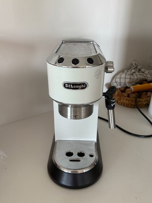 Καφετιέρα espresso μεταχειρισμένη, για αλεσμένο καφέ και καψούλες