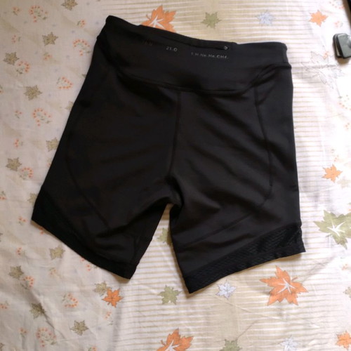 Nike biker shorts used, size small, black