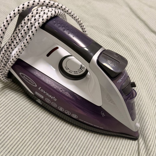 Juro Pro clothes iron 2400W