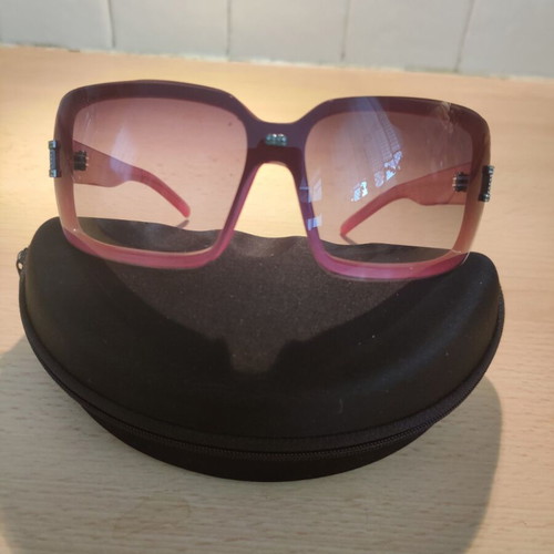 Sunglasses like new, without any scratches