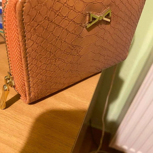 Women's wallet like new