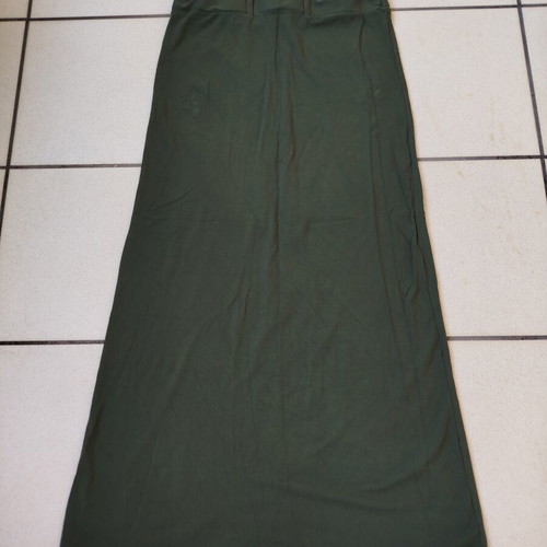 Elastic maxi skirt green, like new