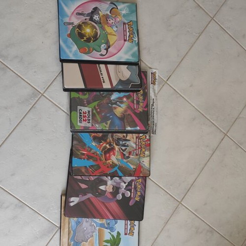 Pokémon binder pack 252 slots, like new