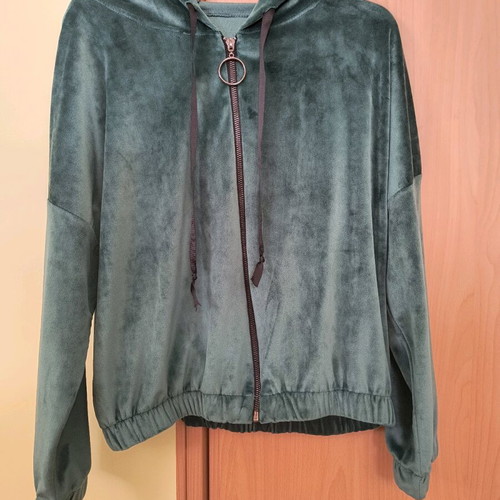 Hooded jacket like new, green, velour fabric, one size