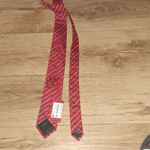 Hugo Boss men's tie new, red