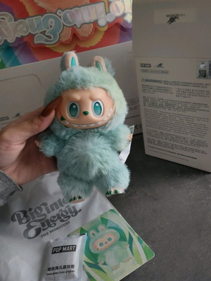 Labubu Serenity κούκλα σε άριστη κατάσταση