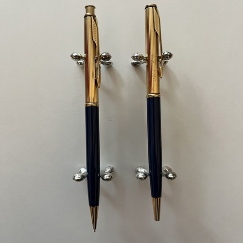 Parker Insignia pen and pencil pair like new, blue
