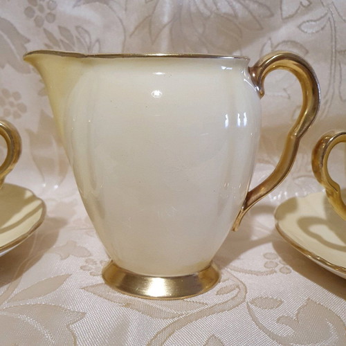 Carlton Ware tea set for two used, Rita series, hand-applied gold trim