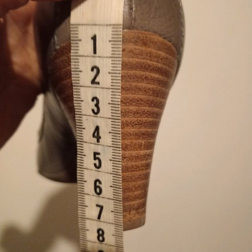 Ecco soft leather pumps like new, size 39/40, gray