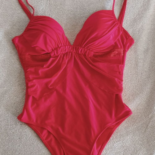 Isabelle one-piece swimsuit Large new, red
