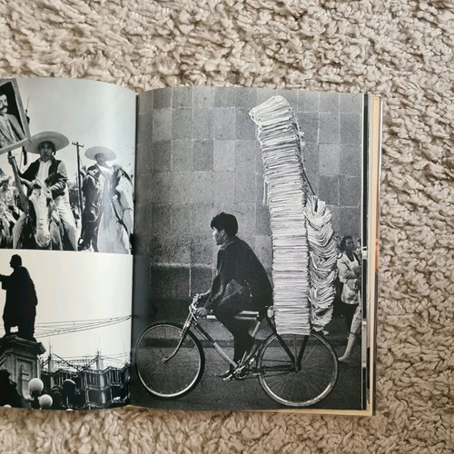 Mexico En Movimiento photo album used, 1st edition 1970