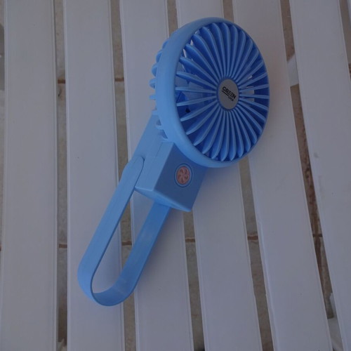 Rechargeable fan with blue LED light, USB A, portable