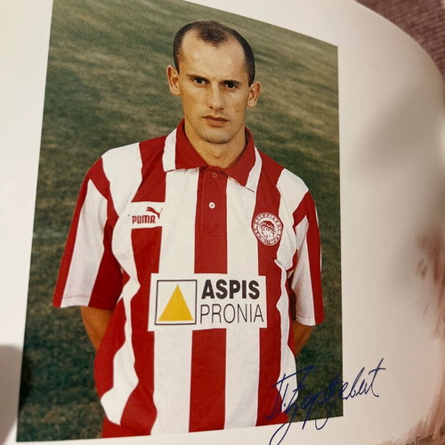 Year book Ολυμπιακός 1997-1998 σαν καινούργιο, σπάνιο συλλεκτικό