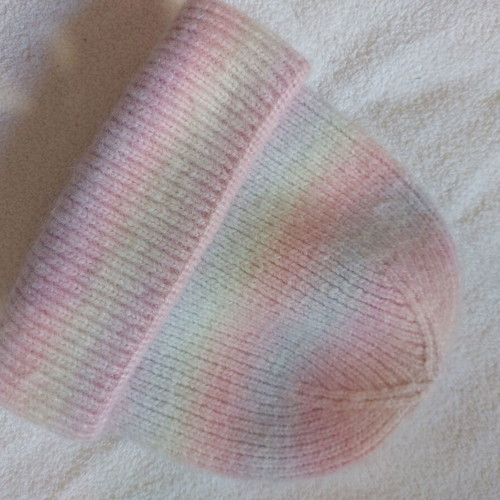 Cool Club hat for girl 4-7 years like new with rainbow colors