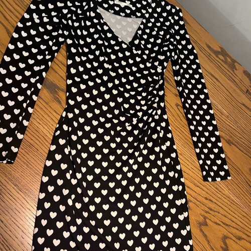 Elastic tight dress with heart print like new, black