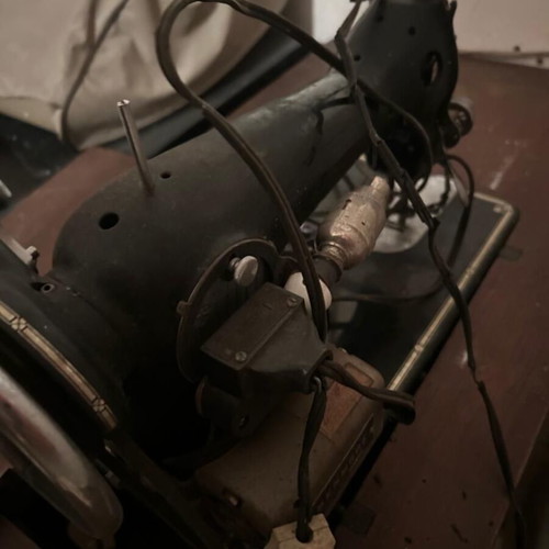 Commander sewing machine vintage used with electric conversion
