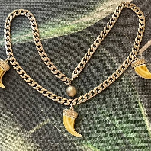 Vintage Italian Necklace like new, custom jewellery