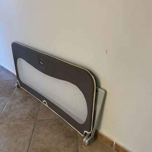 Chicco folding bed guard 135 cm, grey and brown fabric