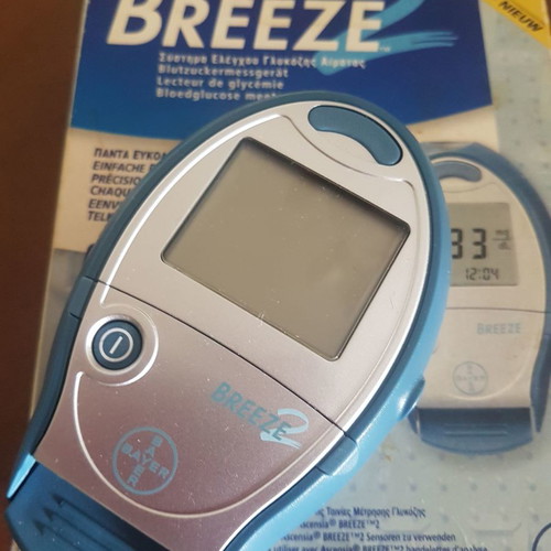 Bayer Ascensia Breeze 2 blood glucose meter used