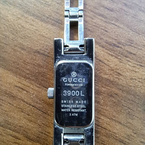 Ρολόι Gucci 3900L γυναικείο σαν καινούργιο με 26 διαμάντια