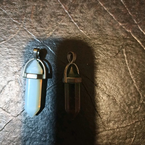 Decorative crystals used for neck, pack of 2, off-white and transparent