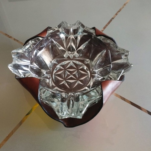 Ashtray from Italy new with kangaroo leather case