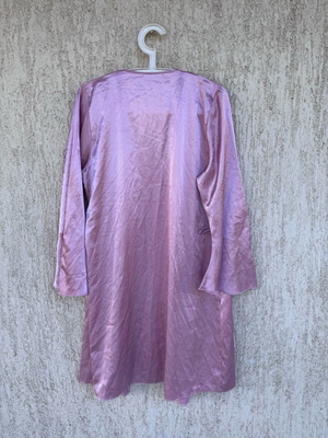 Vintage pink satin robe Nota used with floral details