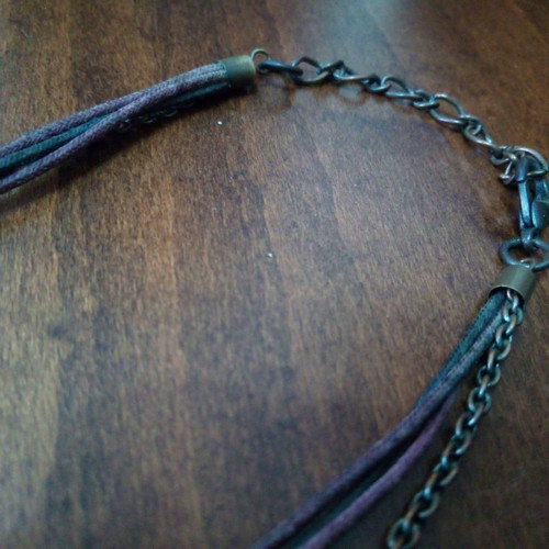 Alternative long necklace with red beads used