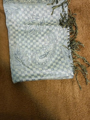 Women's scarf like new