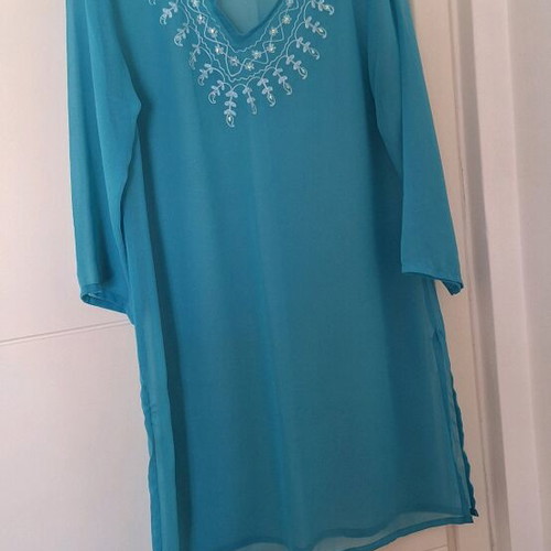 Women's caftan like new, size M, green and turquoise