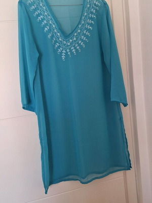 Women's caftan like new, size M, green and turquoise