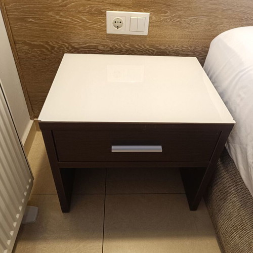 Night stands like new