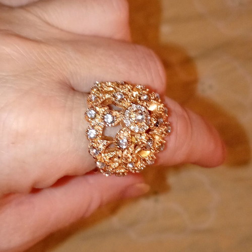 Flower Wonder ring new, gold plated with sparkling zirconia