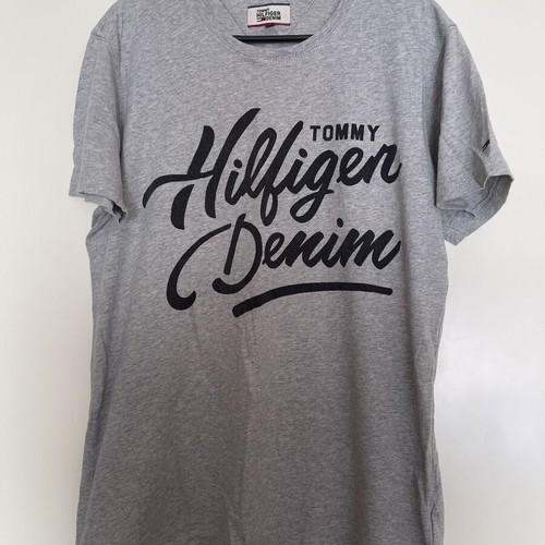 Tommy Hilfiger Grey T Shirt like new, size L