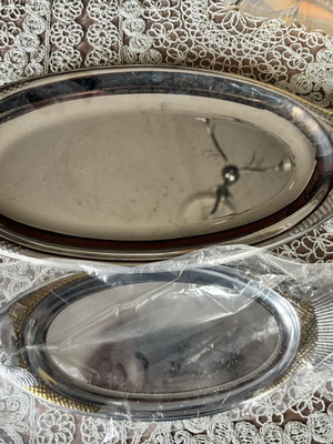 Fish-shaped plates new