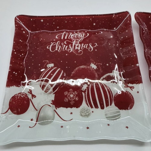 Set of 2 Christmas serving plates like new