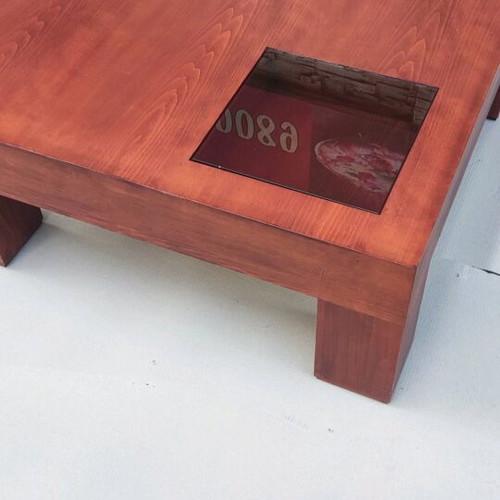 Coffee table like new, dimensions 100x100x40 cm
