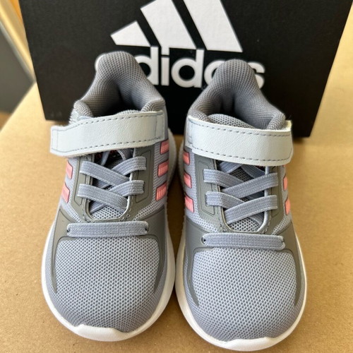 ADIDAS Runfalcon 2.0 kids sneakers like new, size 22