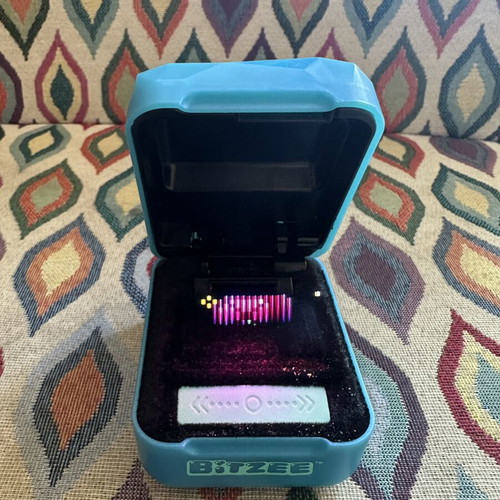 Bitzee Interactive Digital Pet like new