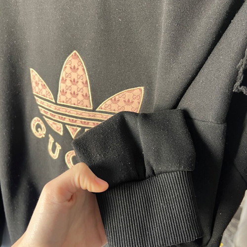Gucci x Adidas sweatshirt like new, black, sizes M and L