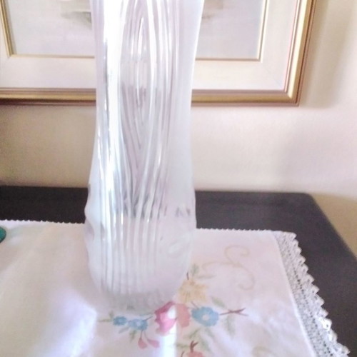 Large vase 42.5 cm like new, heavy semi-crystal