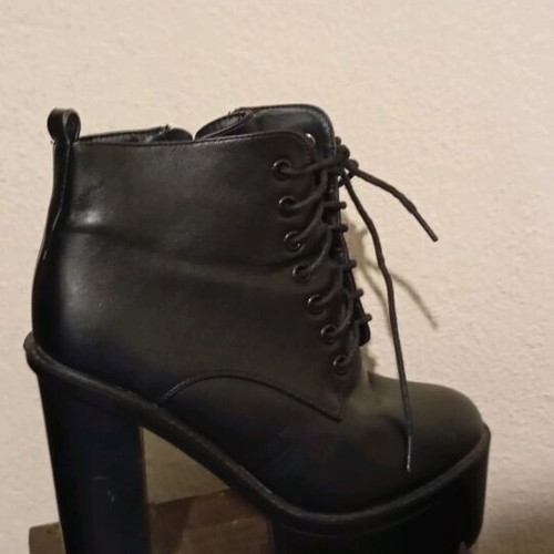 Women's shoes pack of 3 pairs plus 1 gift, sizes 37-38, like new