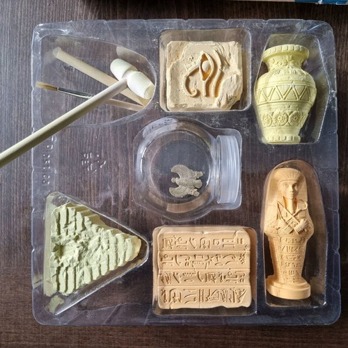 Ancient Egypt kids excavation kit like new