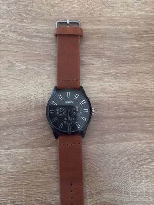 Oozoo men's watch like new with brown leather strap