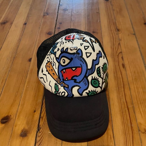 Hat like new in excellent condition