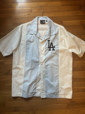 New Era MLB LA Dodgers κοντομάνικο πουκάμισο μέγεθος M σαν καινούργιο
