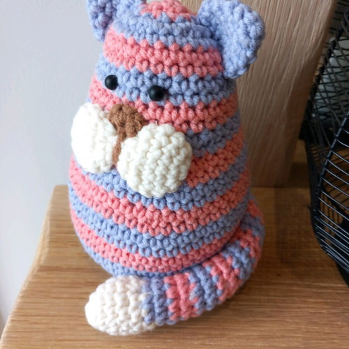 Knitted cat doll new, handmade, 17 cm