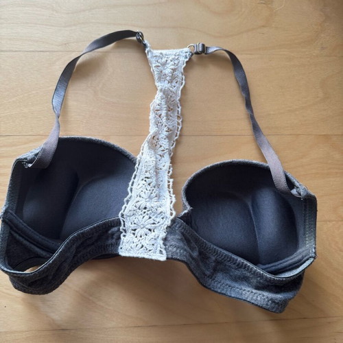 Boho bra like new with lace back gray (80A)