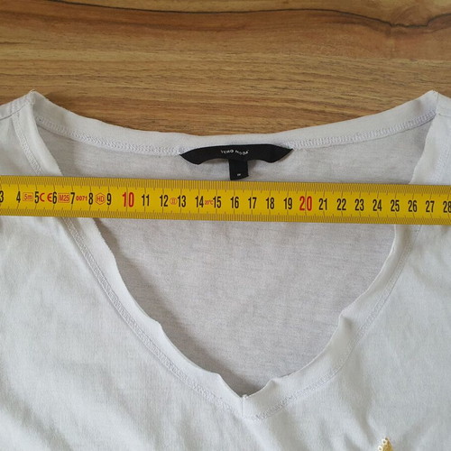 Vero Moda white T-shirt Piña Colada with sequins size S like new