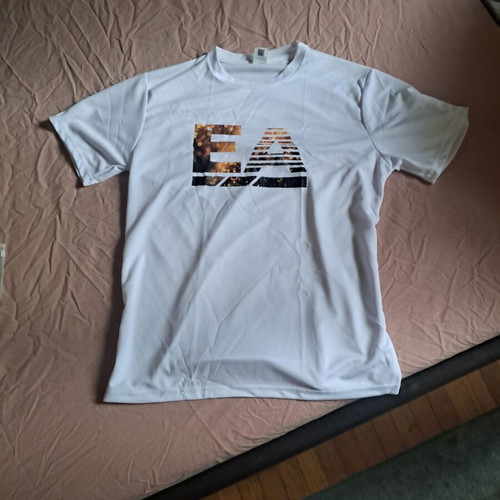 Tshirt white, size L, like new polyester with ventilation